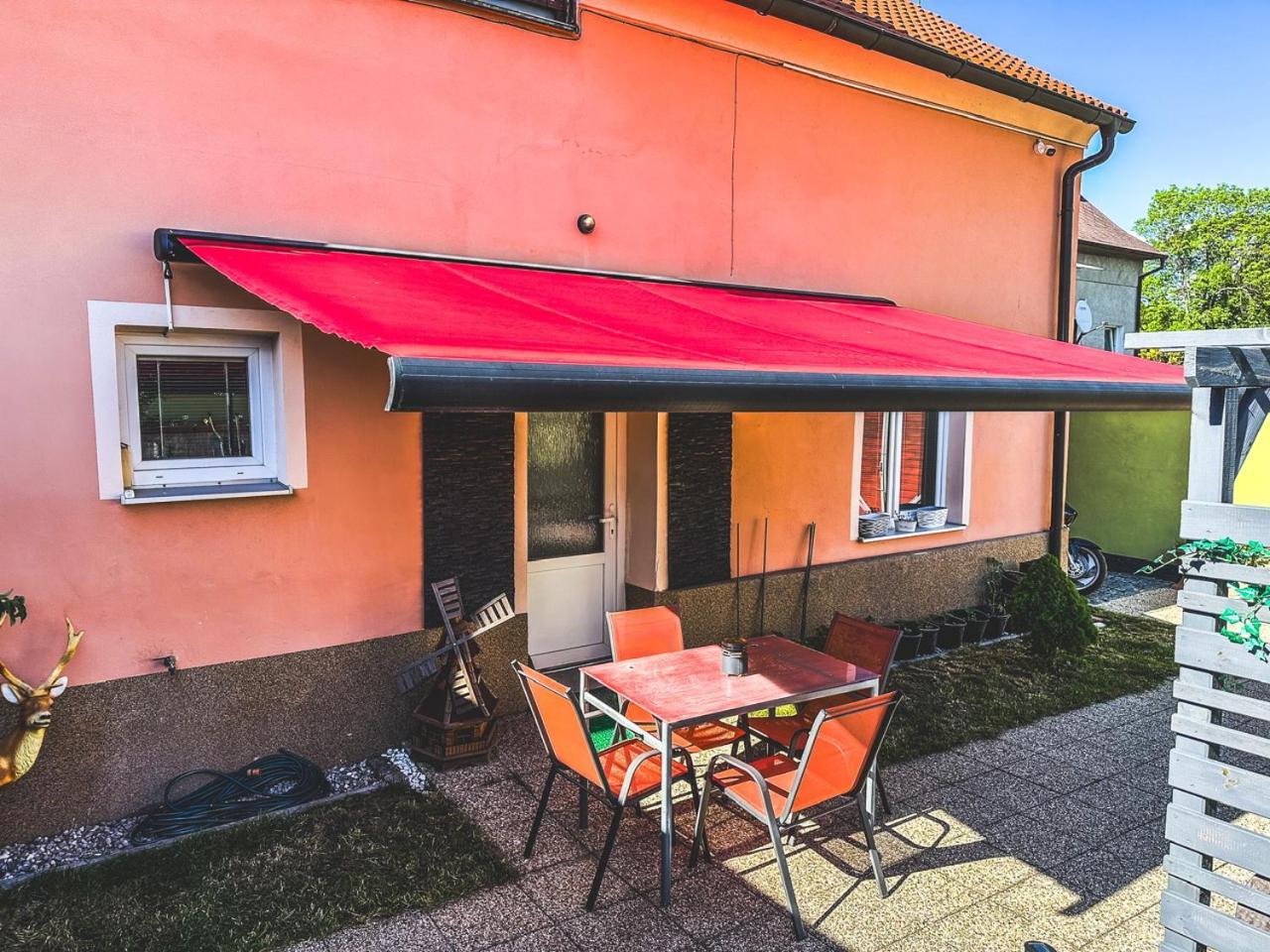 Apartman Pod Hradem Horsovsky Tyn Exterior photo